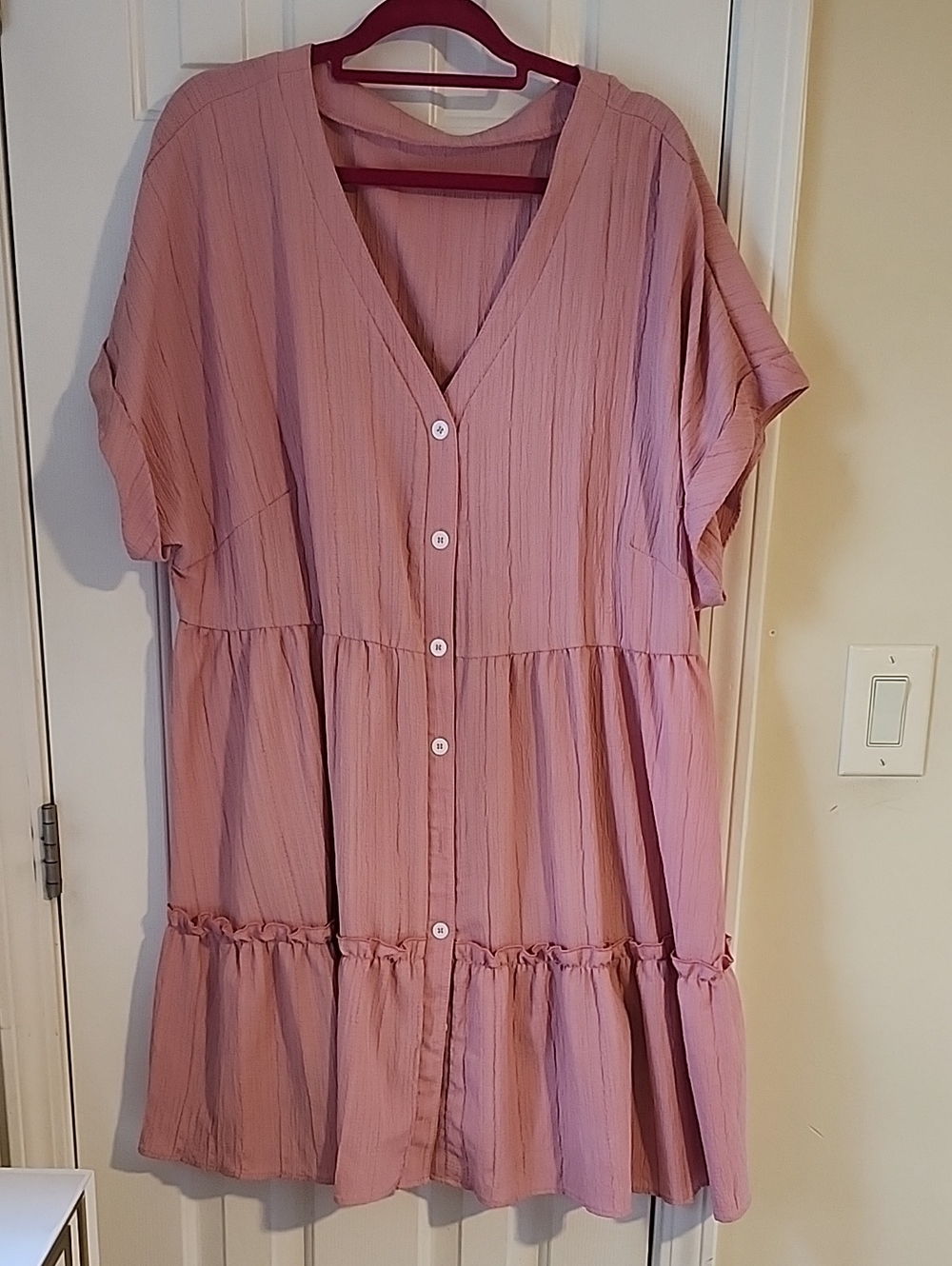 Women's Tiered Button-Front V-Neck Dress in Mauve